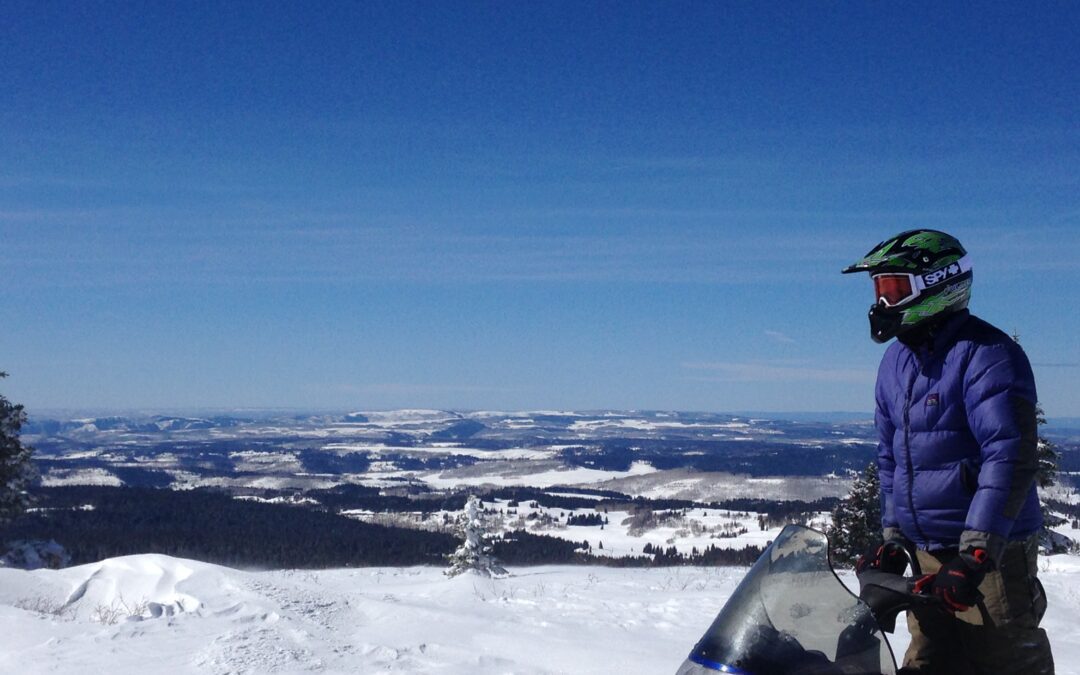 5 Reasons to Book Your Meeker, CO Backcountry Snowmobile Tour Today