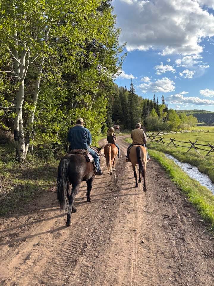 Welder Outfitting Services adventure on horseback.